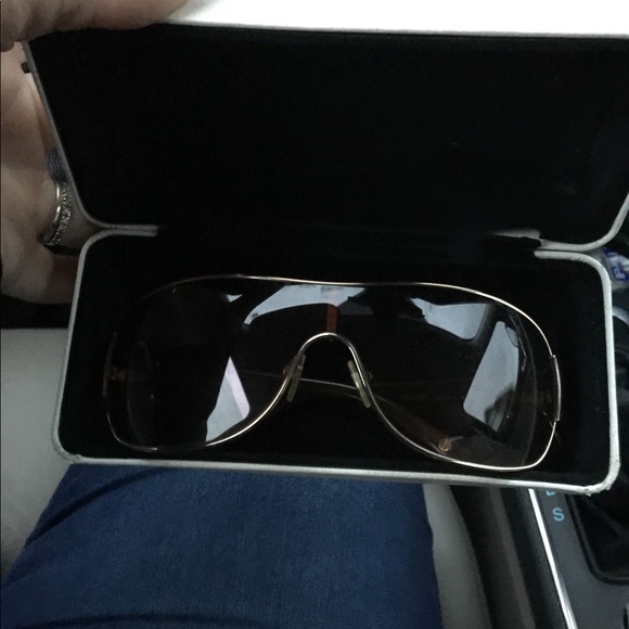 Versace sunglasses - Picture 4 of 8
